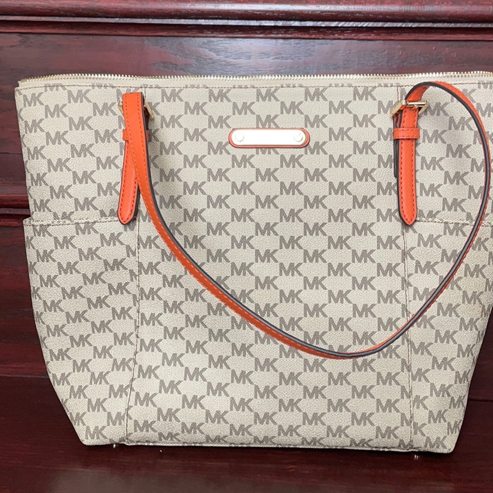 Brand new MK purse